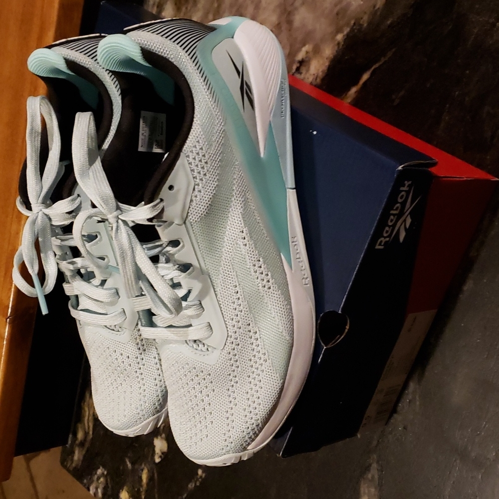 LIKE NEW Reebok Nano X1